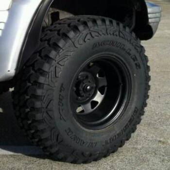 produto-pneu-33x12-5-r15-achilles-desert-hawk-x-mt-109_1_1.jpg